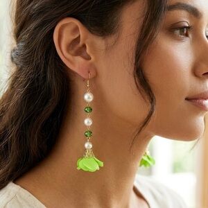 Elegant Green and Gold Dangle Earrings